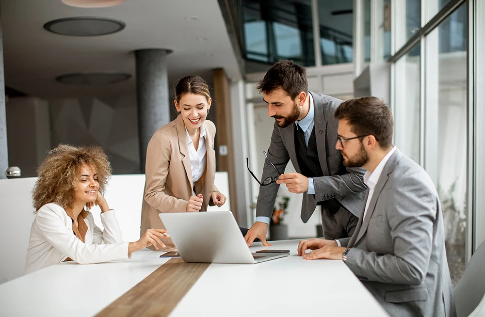 사이트 오픈 이후에도 안정적인 운영을 위해 유지관리 서비스를 제공합니다. 필요 시 매뉴얼 제공으로 자체 관리가 가능하도록 지원합니다.